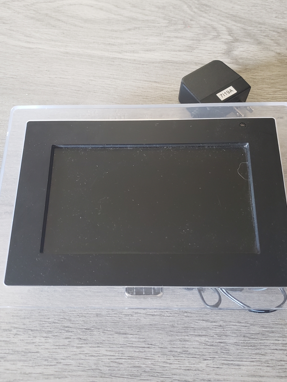 Digital Photo Frame - Black 7 Inch.‎ Dynex Model- Dxdpf7a. Usb Port And Sd Card